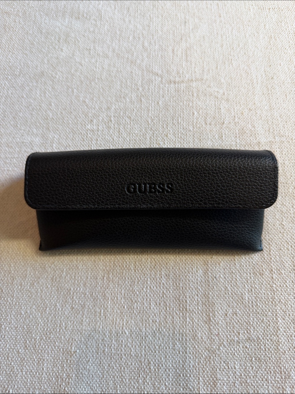 GUESS Black Faux Pebbled Leather Sunglasses Case NWOT